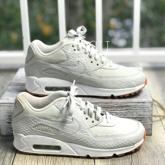 NWT Nike Air Max 90 PRM Light Bone WMNS - Picture 3 of 8
